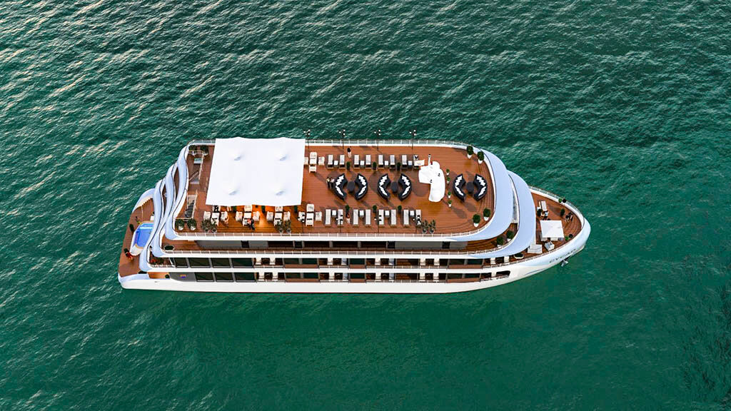 Awaken to emerald waters on your Cycad Cruise adventure